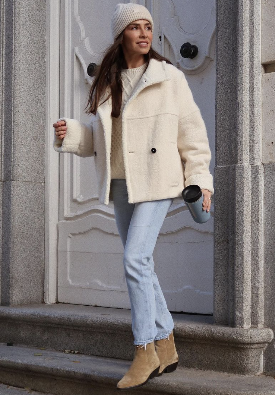 Look en color beige