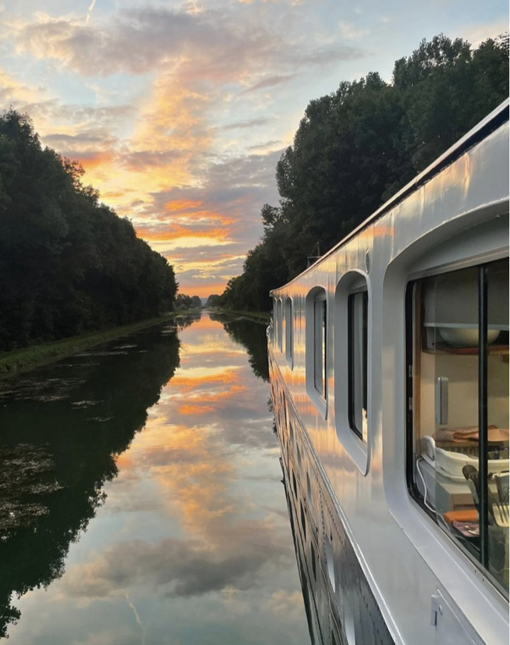 Campi&ntilde;a francesa en barco