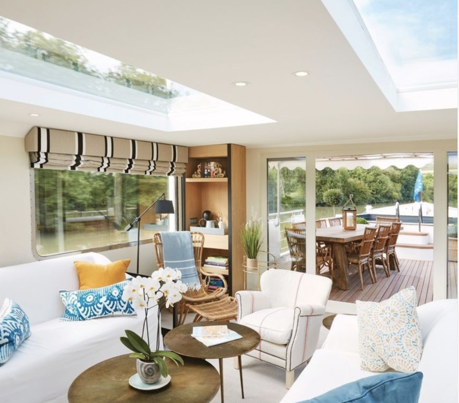 Campi&ntilde;a francesa en barco