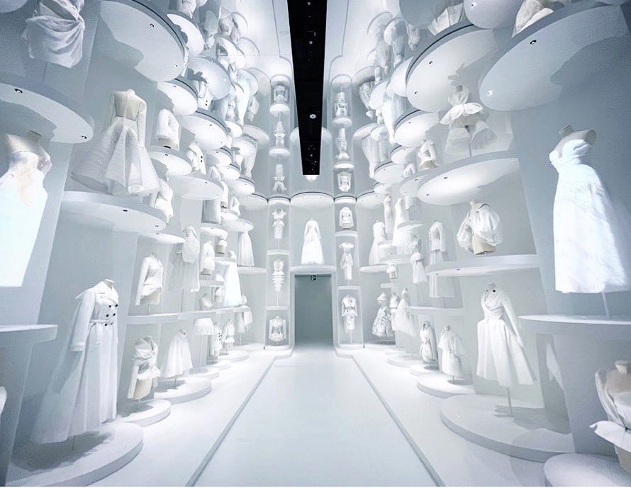 Exposición Dior en Japón