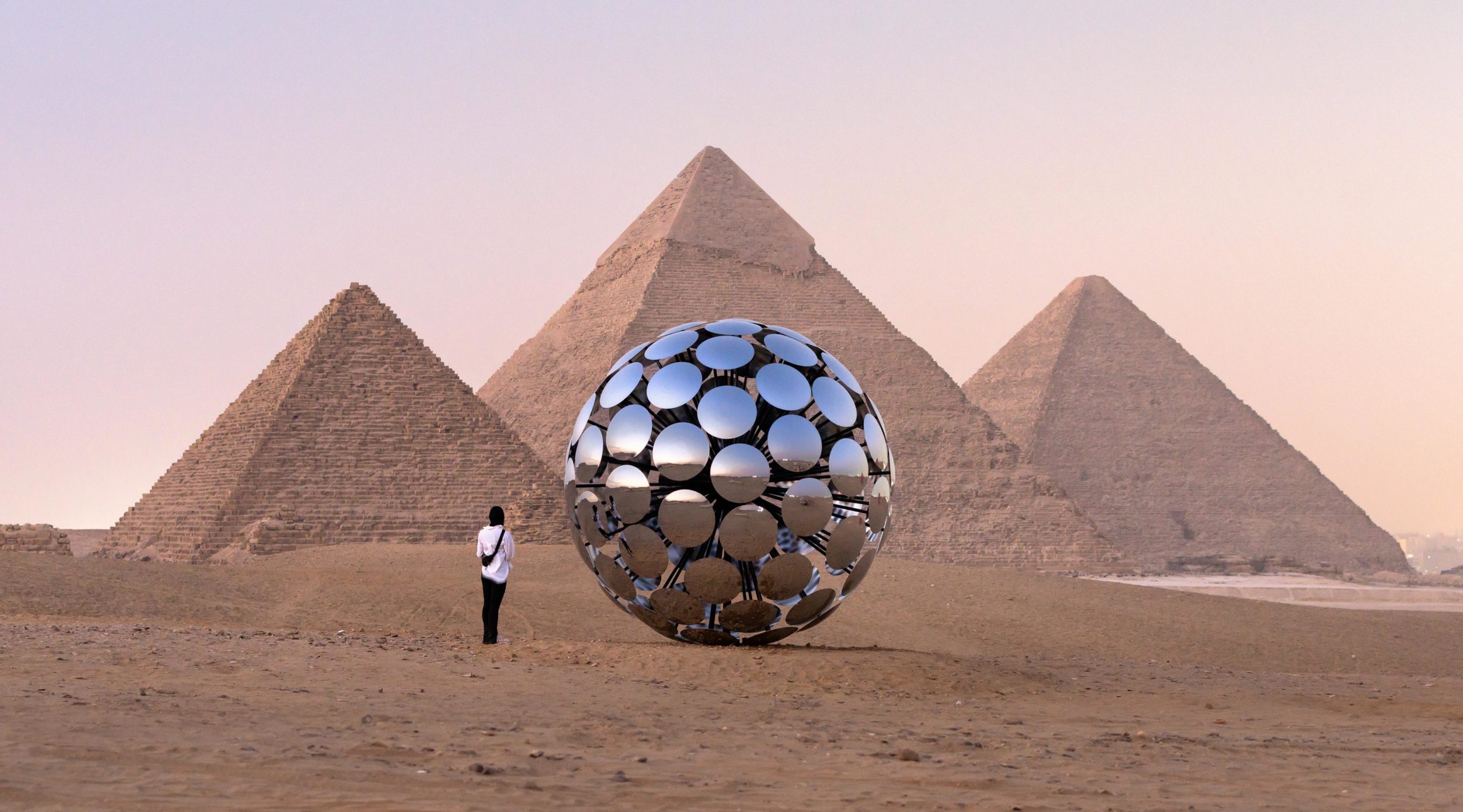 Exposici&oacute;n colectiva en Egipto