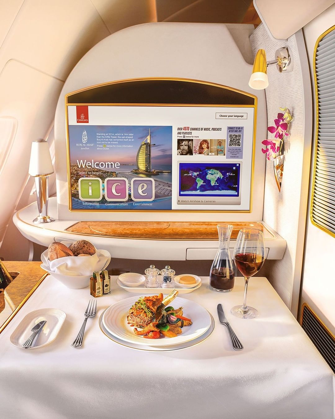 Emirates, azafata
