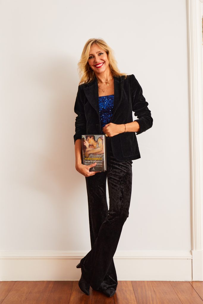 Marta Robles con su nuevo libro
