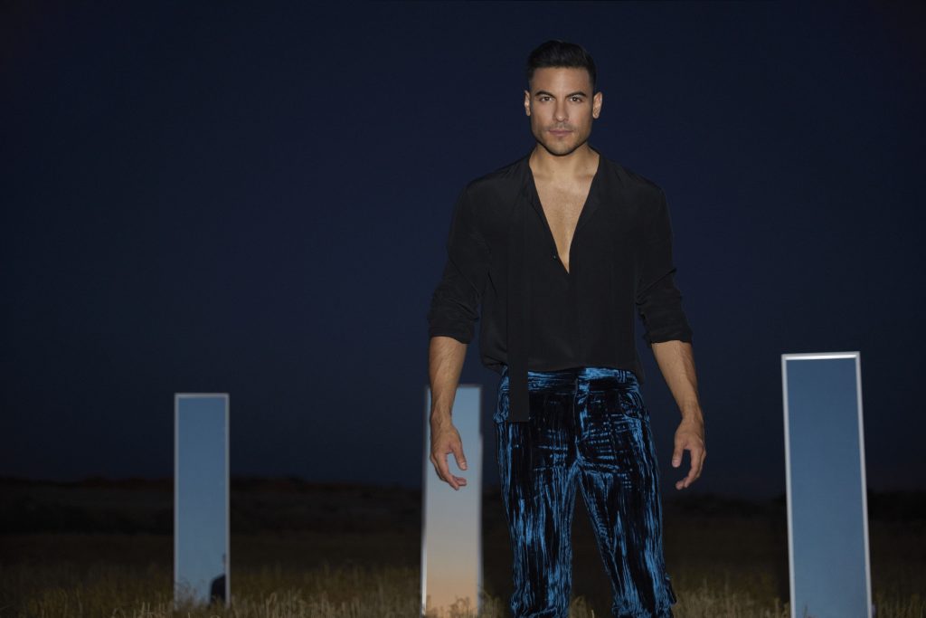 El cantante Carlos Rivera