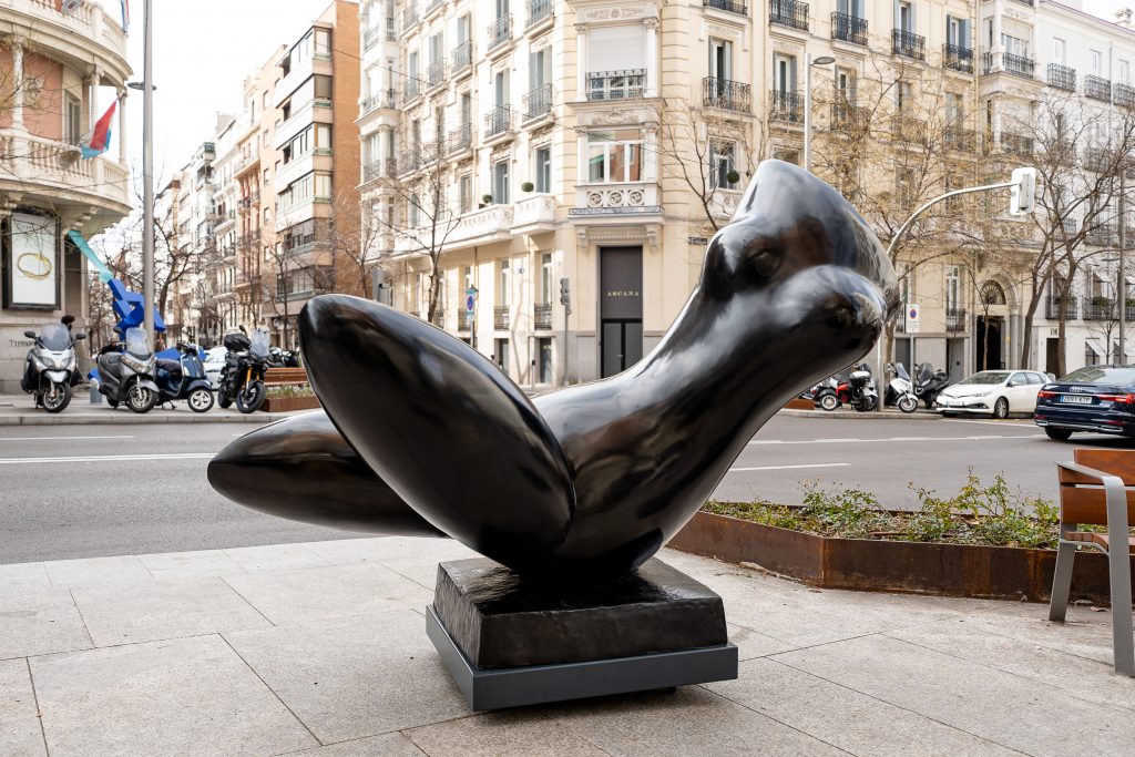 Baltasar Lobo: Piece D'Eau sur Socle