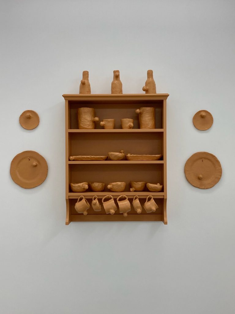 Cupboard 15-1243Artista: Miguel Ángel Gaüeca