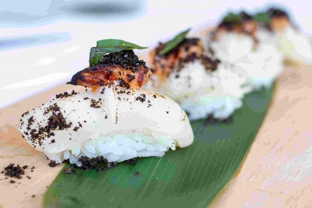Nigiri vieira mantequilla