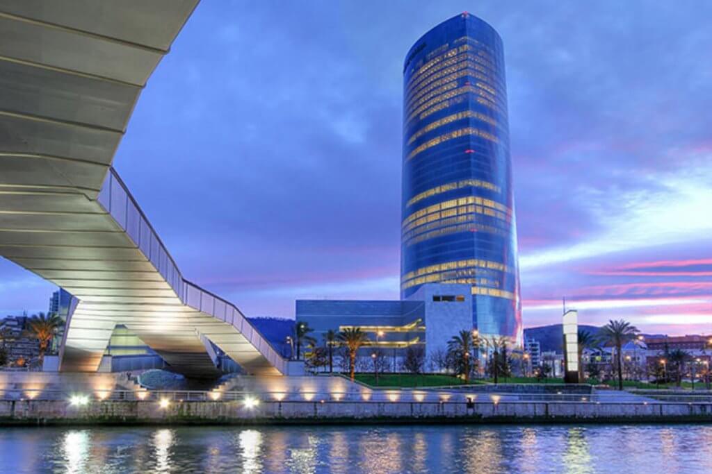 Foto: Torre Iberdrola, en Bilbao, diseñada por Cesar Pelli