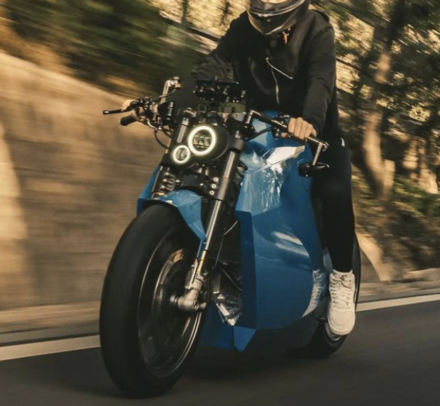 Moto Davinci