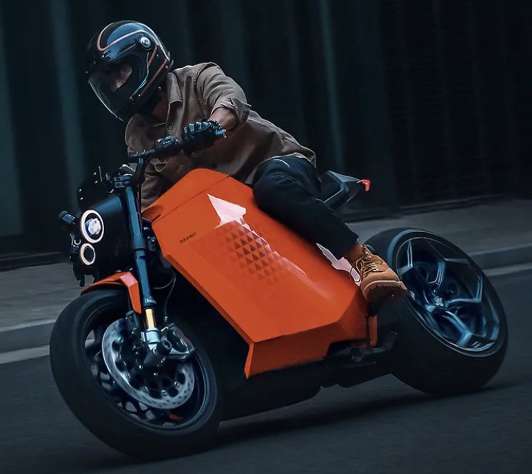 Moto Davinci