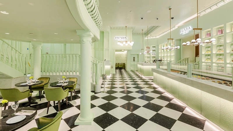 Planta principal Prada Caffè en Harrods