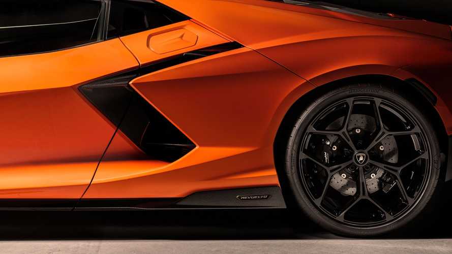 Lamborghini Revuelto