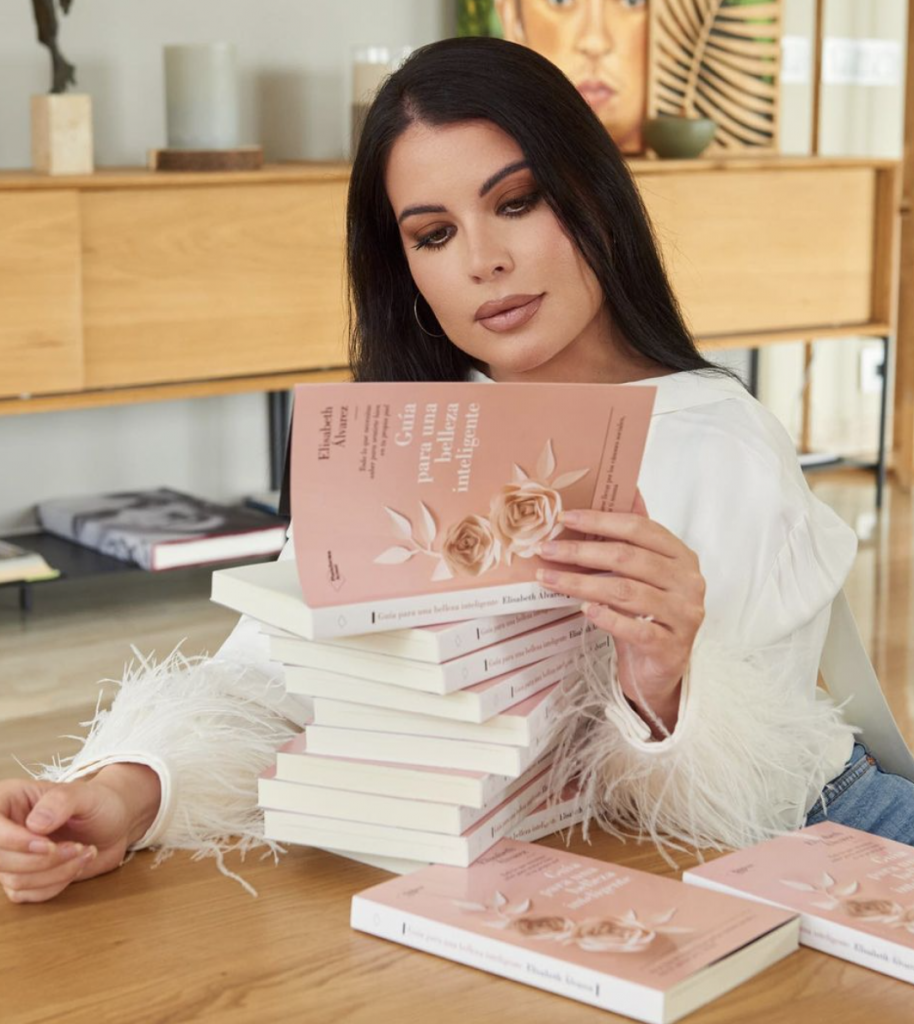 Elisabez Alvarez, Belleza Inteligente