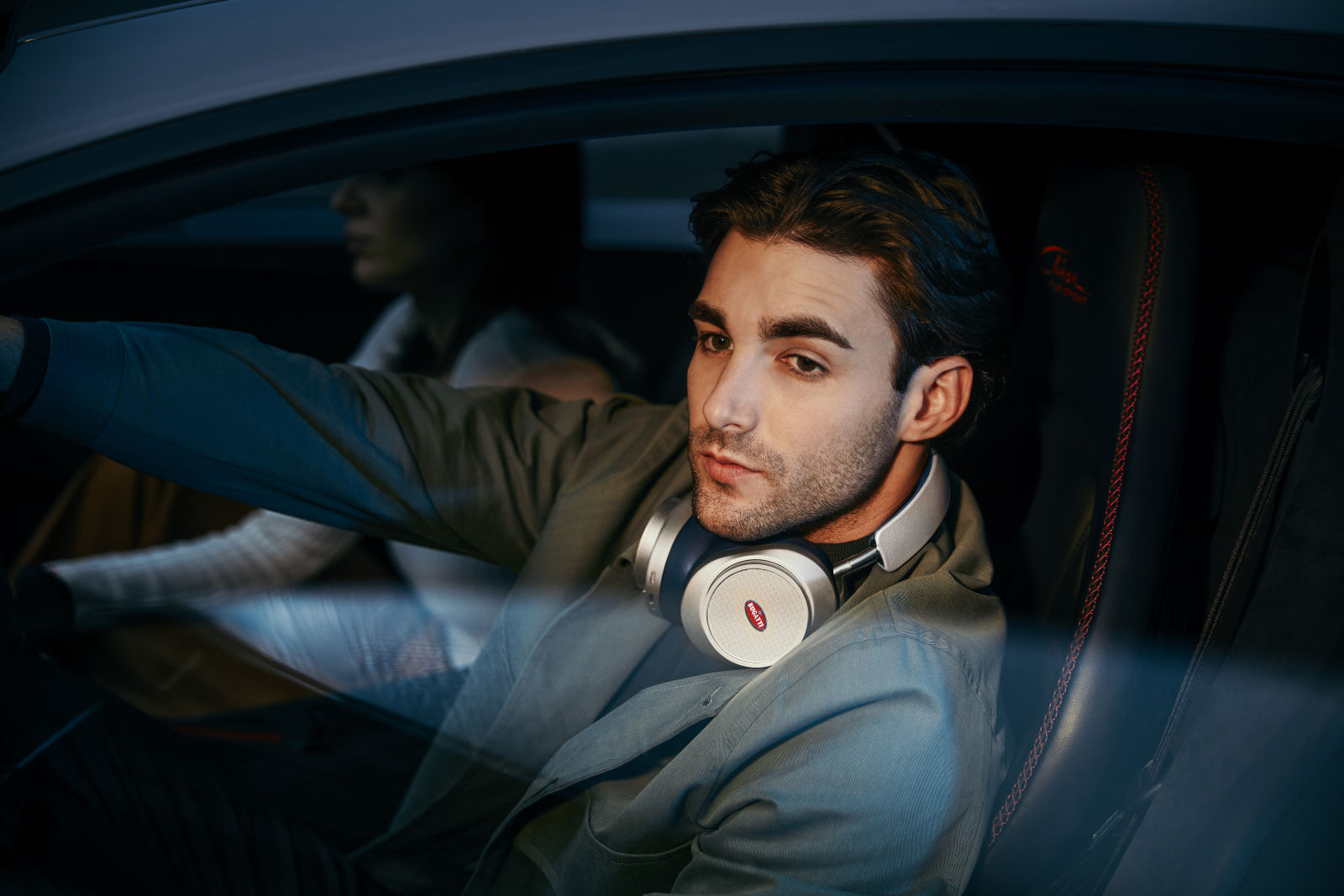 Auriculares Bugatti