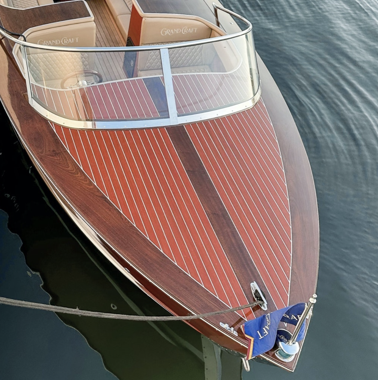 Barco de caoba