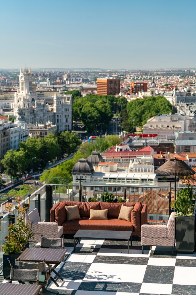 Vistas desde el renovado club financiero
