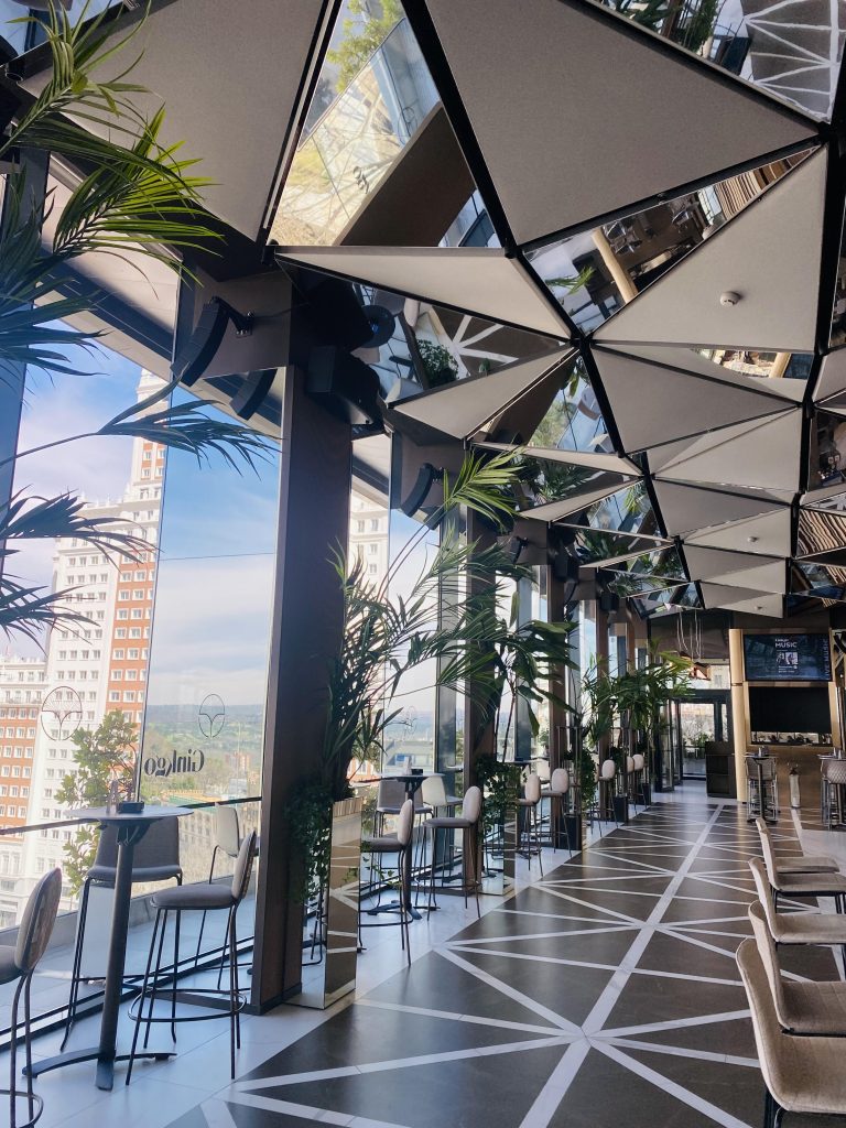Ginkgo Sky Bar