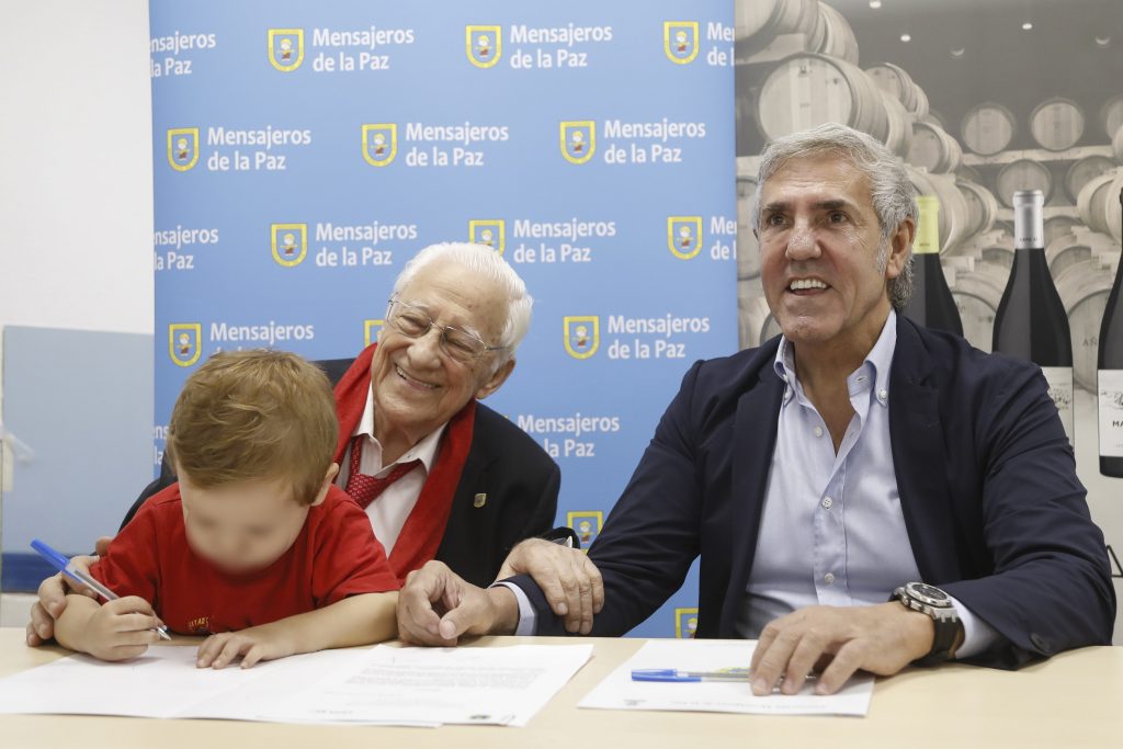 Jos&eacute; Moro y Padre Angel 