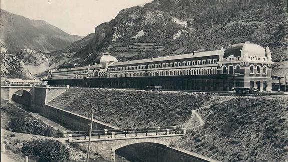 Hotel Canfranc Estación