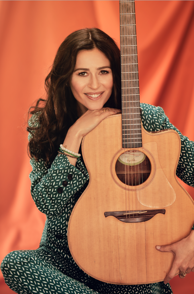 Marilia de Ella Baila Sola nos presenta su tercer disco en solitario