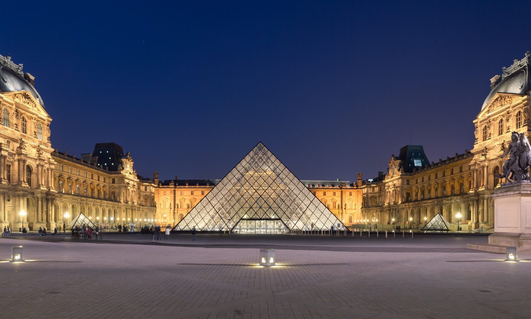 Museo del Louvre, Par&iacute;s, Francia