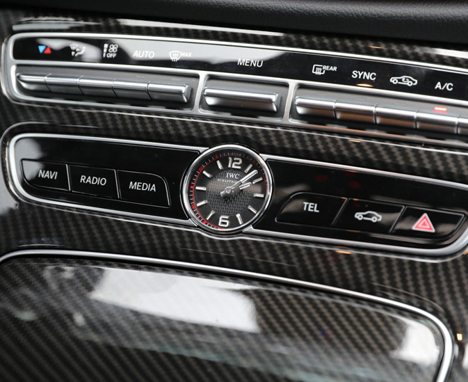 Relojes y coches
