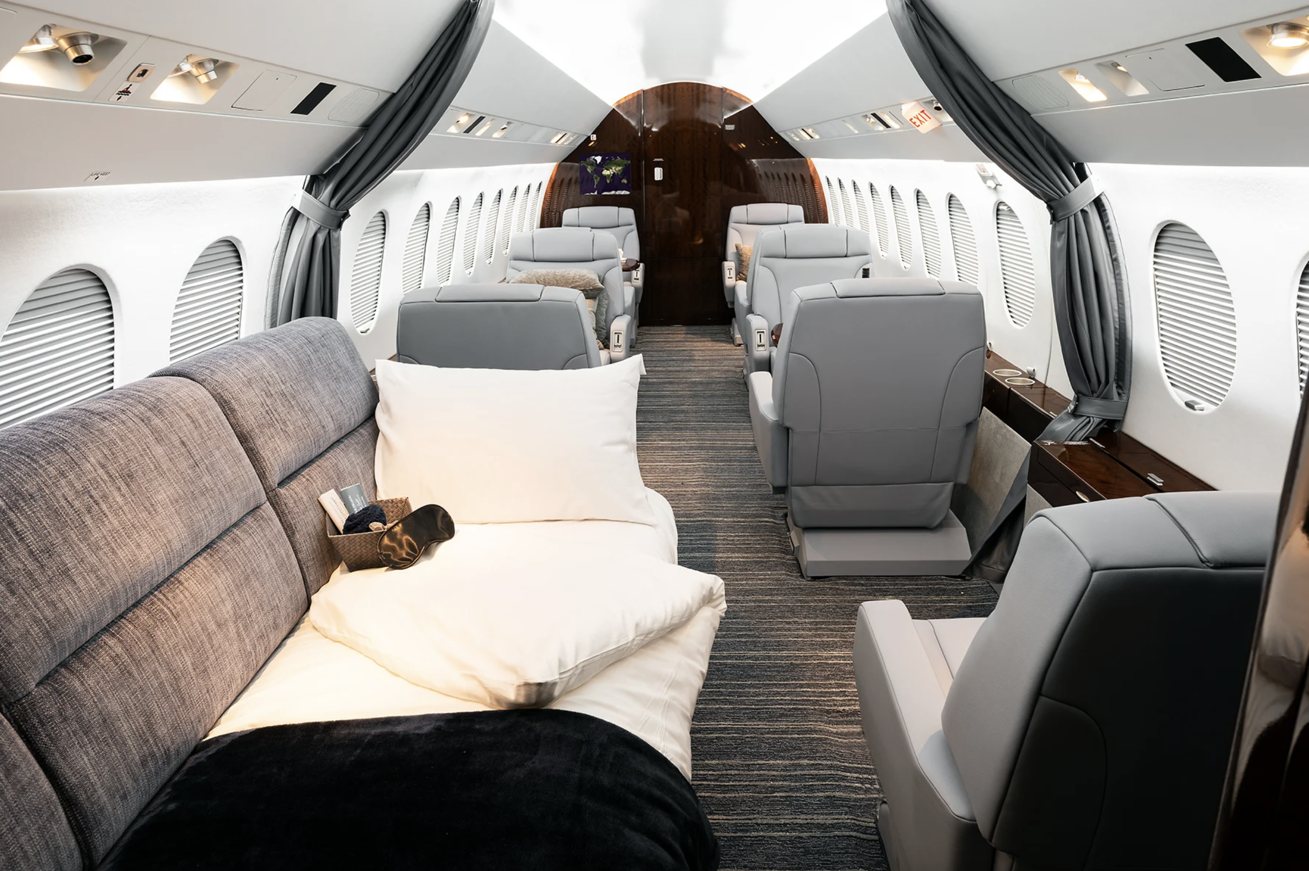 Dassault Falcon-900EX