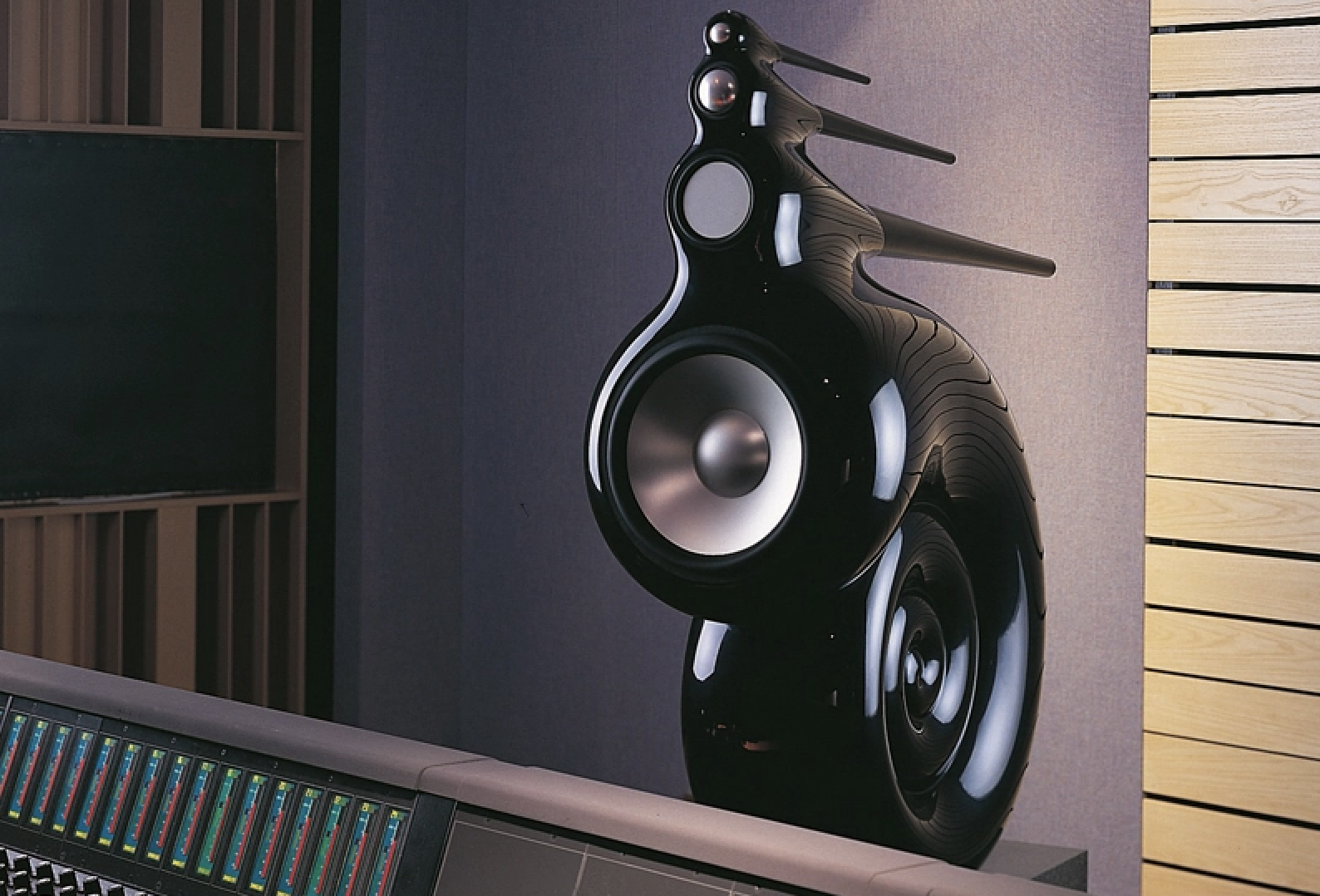 Altavoces de dise&ntilde;o