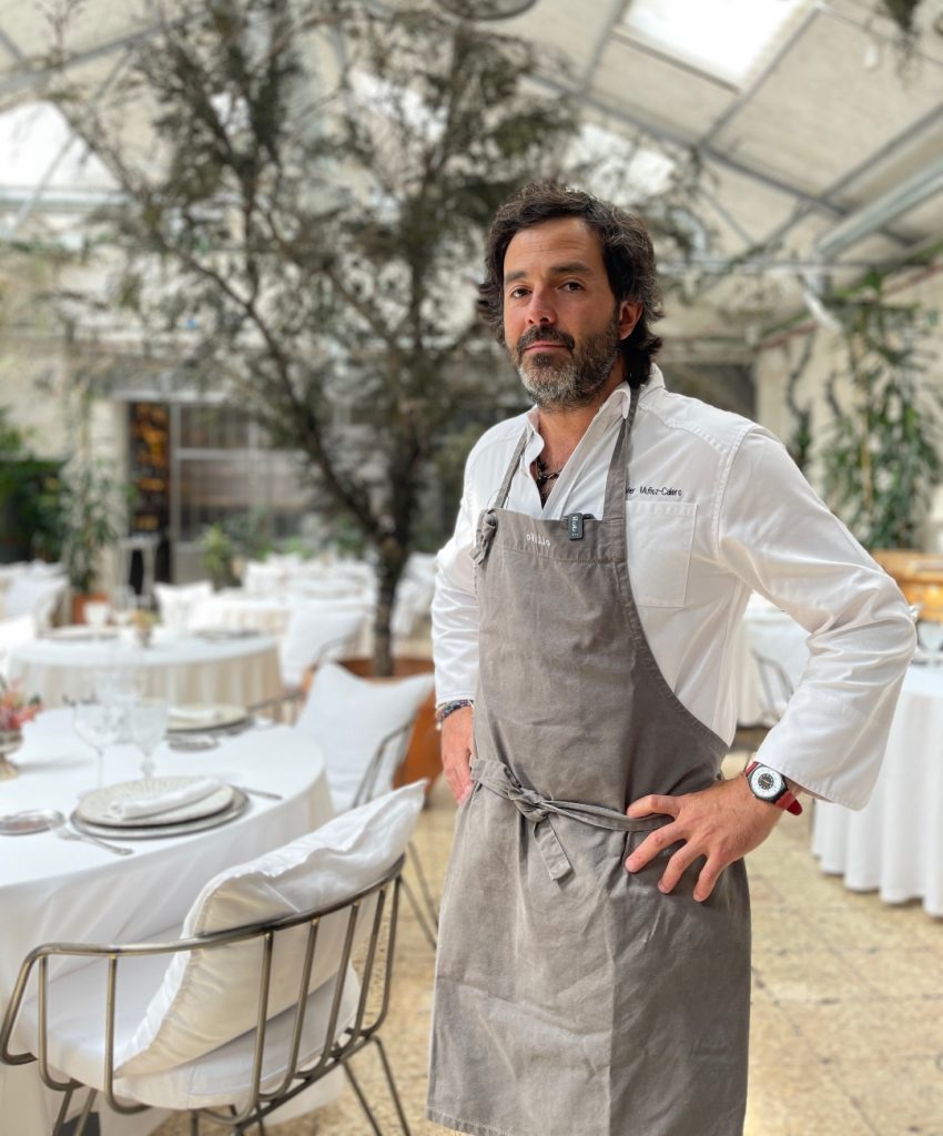 El chef Javier Muñoz-Calero en el restaurante Ovillo