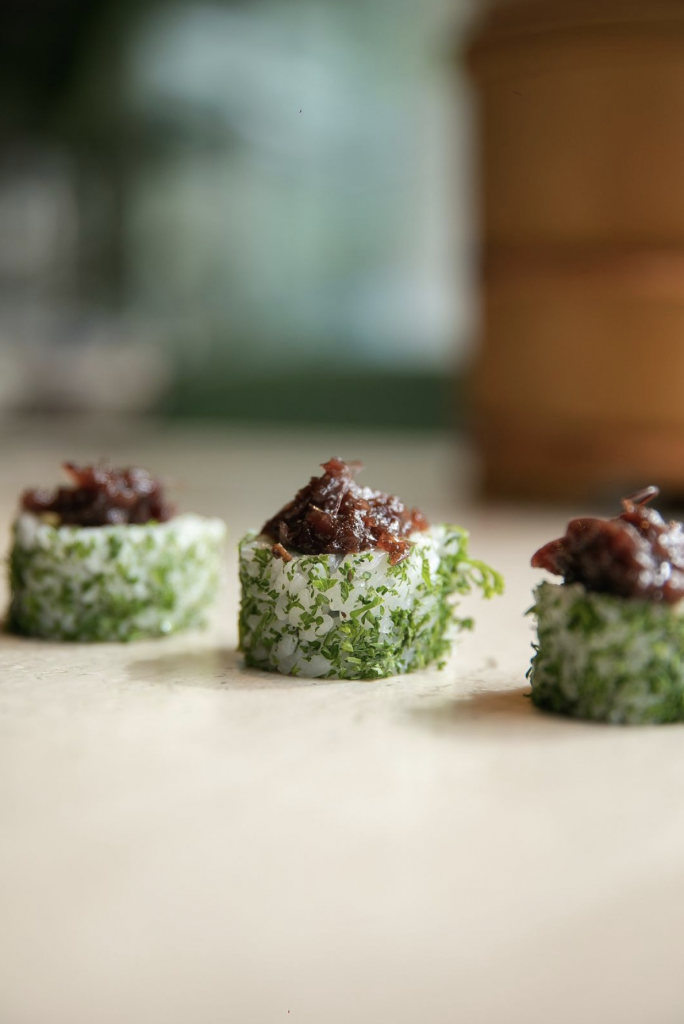 Piezas de sushi de Robata