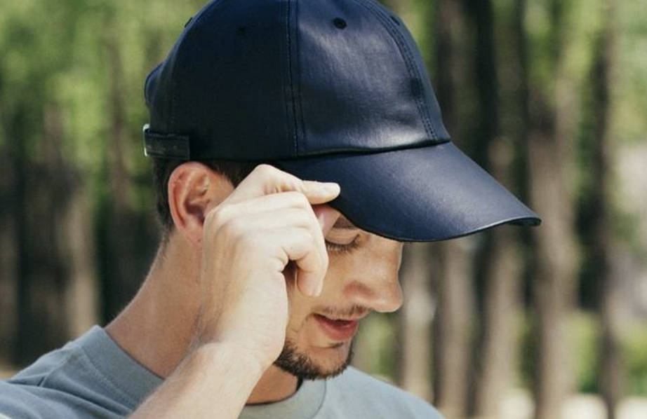 Gorra con luces LED