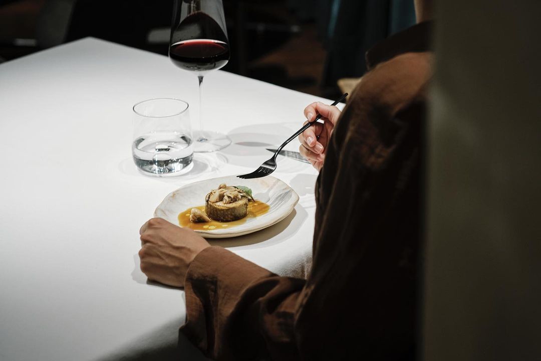 Dins