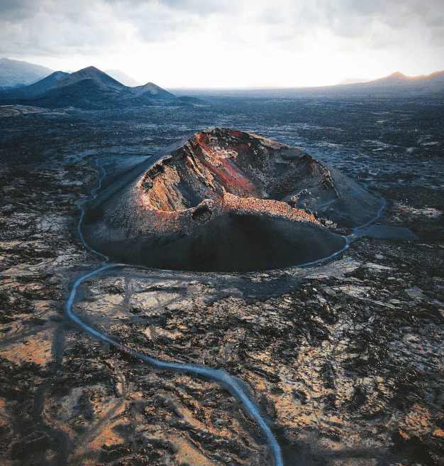 Volv&aacute;n El Cuervo, sitios de Espa&ntilde;a que ver al menos una vez en la vida