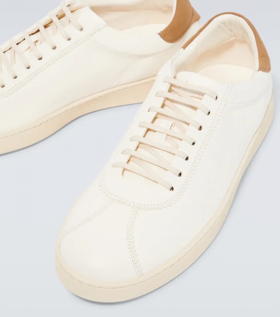 Sneaker