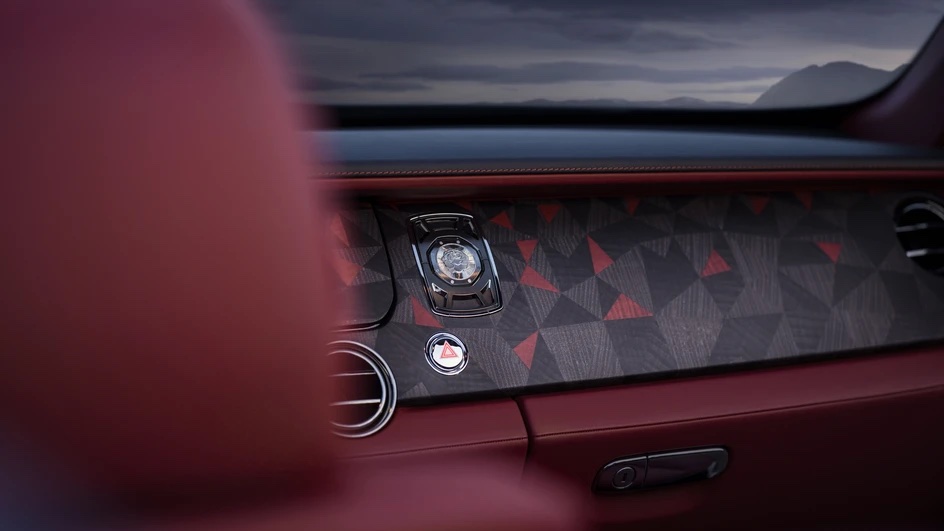 Rolls-Royce La Rose Noire Droptail