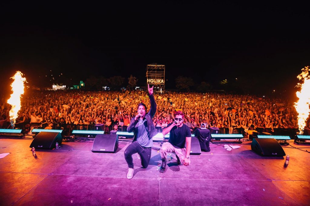 Cali y El Dandee en concierto