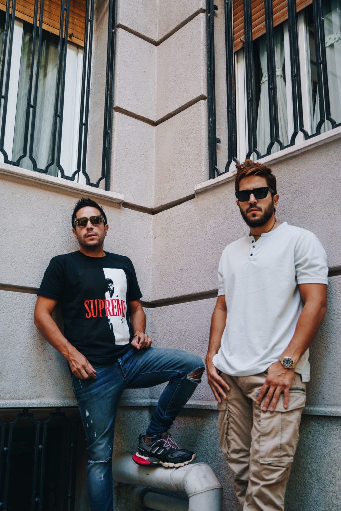 Los chicos del d&uacute;o Cali y El Dandee