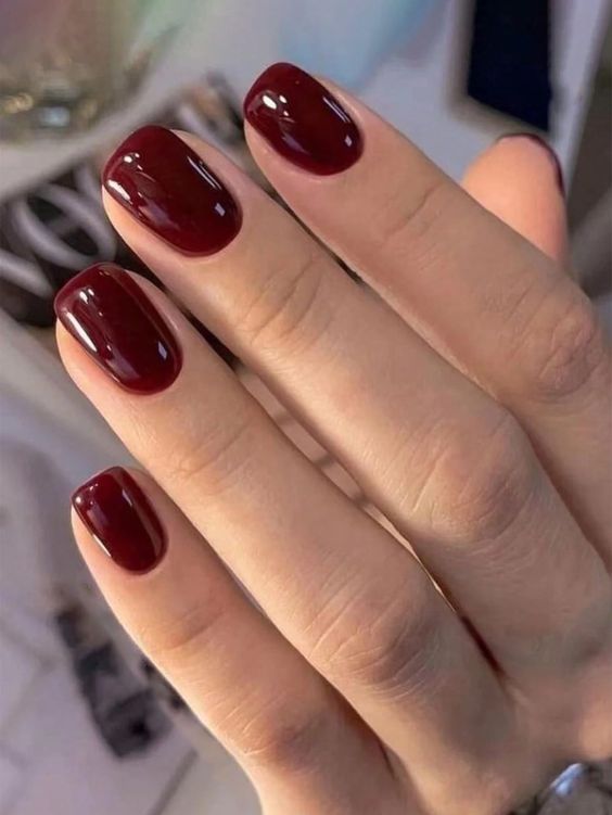 pintura u&ntilde;as