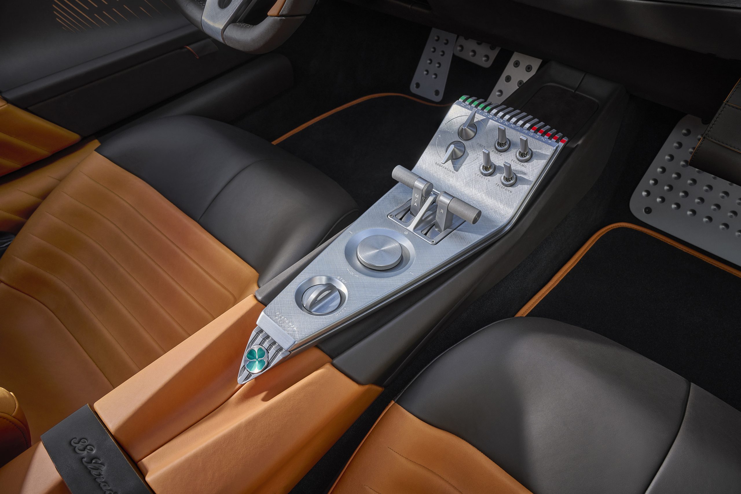 dise&ntilde;o interior coche