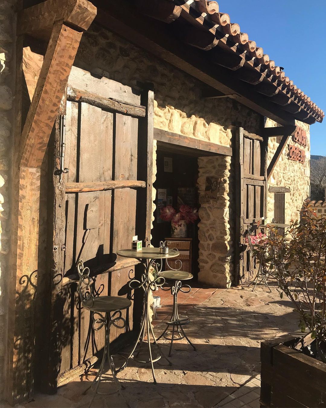 La fachada de Caldea