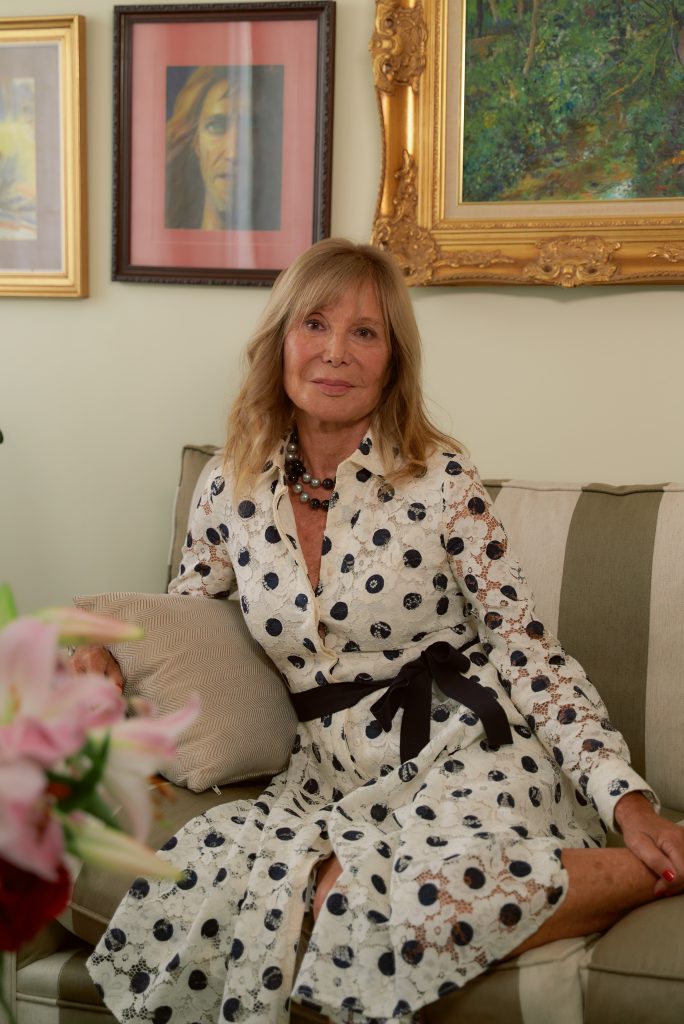 Pilar Eyre en su casa en Barcelona