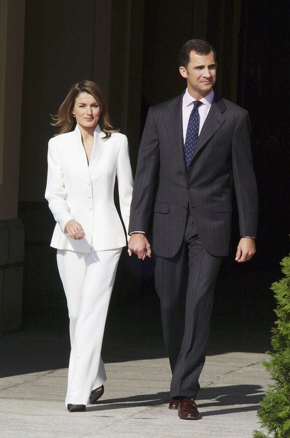 Traje pedida de mano Reina Letizia