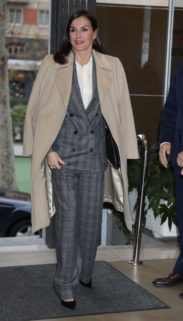 Traje chaqueta cuadros reina letizia