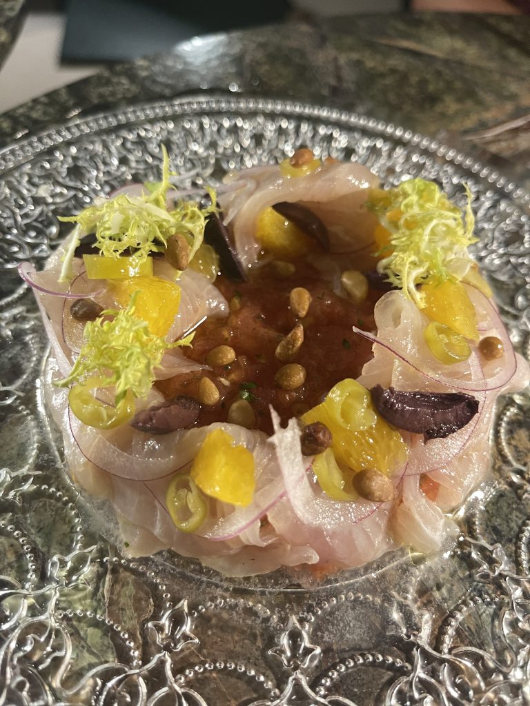 Un plato de ceviche en Lado Ibiza