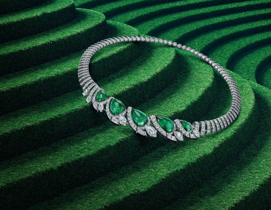 Collar esmeraldas y diamantes Cartier