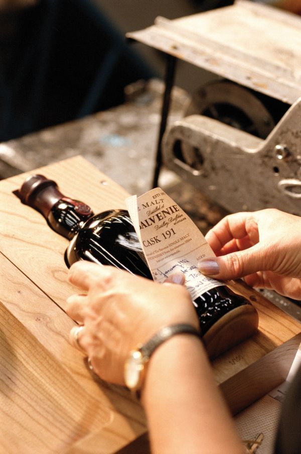 Vino de etiqueta