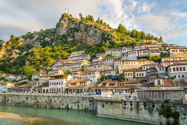 visitar albania