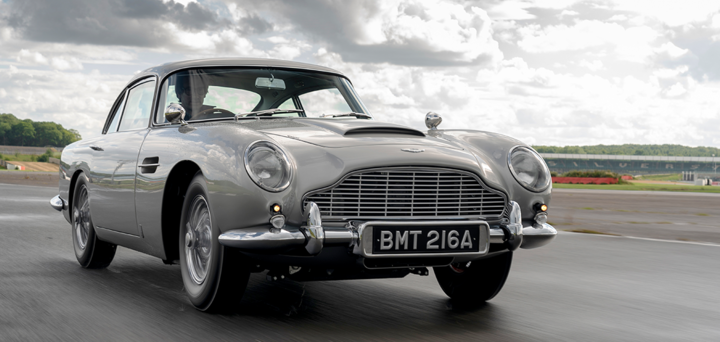 Aston Martin DB5, James Bond