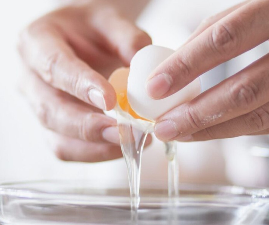 Claras de huevos