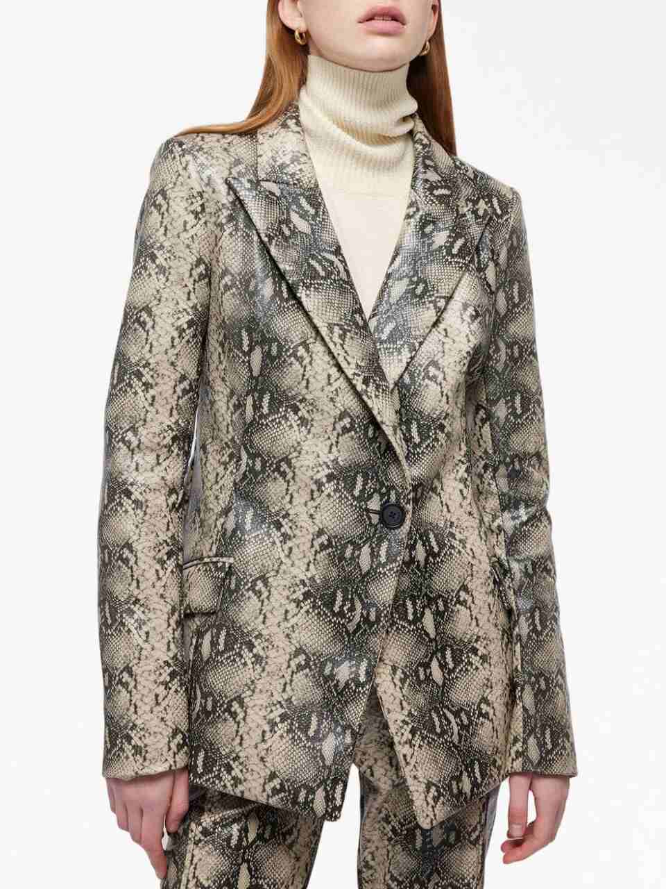 Blazer serpiente piel